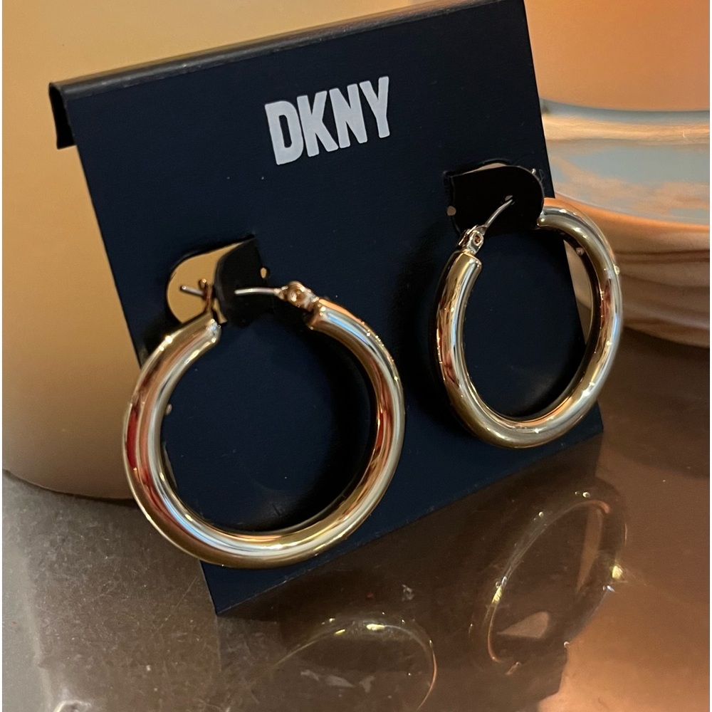 DKNY
1 1/5" Thick Hoop Earrings-Gold